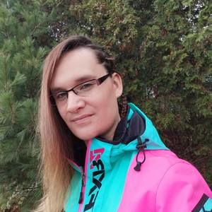 Meet your Posher, Chloé